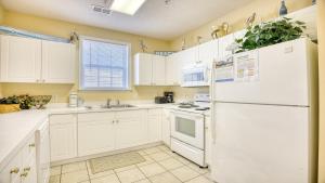 1024 River Crossing Condo