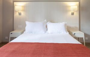 Two Bedroom Premium Suite - Water Park Access Included (4 Adults)  room in Hotel Sur Menorca Suites & Waterpark