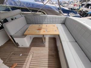 Luxurious Caprie Italia Boat Rental with Breathtaking Ocean Views