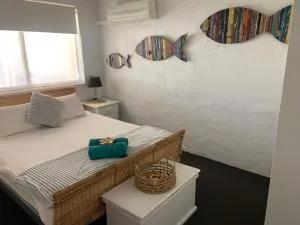 Swell court villa - Gregory