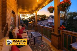 Distinguished Victorian With A Family-Focused Feel, Quiet Neighborhood - Ubytování bez kategorie ve městě Pittsburgh