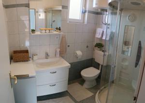 Sunny Family Apartment