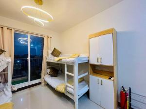 329 Elegant Studio Unit good for 4 person