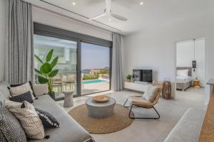 Villa Meliades with private pool