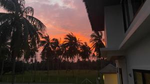 Sway Villa Thailand, 2BR Private Beachfront Pool Villa
