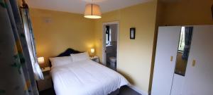 Hilltown House - Room Only