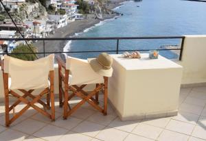 Aeriko Villa -mountains meet the sea