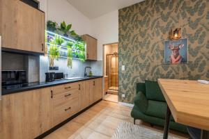 Instant Ruinbar Designer Center Apartment