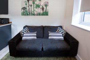 Entire 1 Bedroom Flat Near Bradford Centre and Shipley