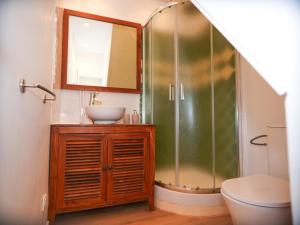 Appartements Logement renove proche de la gare RER TGV : photos des chambres