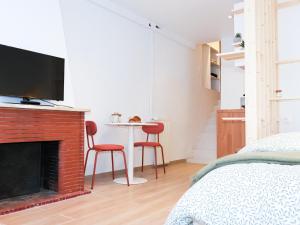 Appartements Logement renove proche de la gare RER TGV : photos des chambres