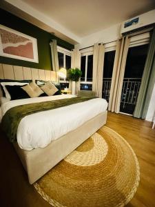 Mesatierra Garden Residence 2005