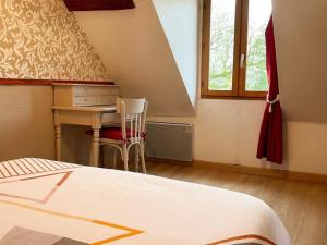 Maisons de vacances Maison de charme avec jardin, animaux acceptes, WiFi - FR-1-491-388 : photos des chambres