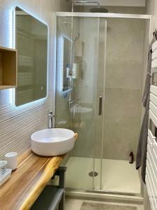 Appartements Le 45- La Sauvagine, Appartement avec grande terrasse, 6 Couchages, 2 chambres, 3min de la plage : photos des chambres