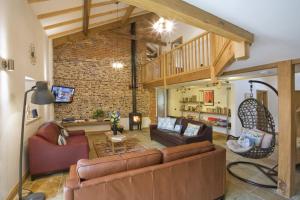 Threshing Barn