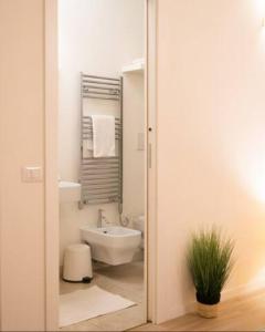 Central Garibaldi Apartment , Intrho