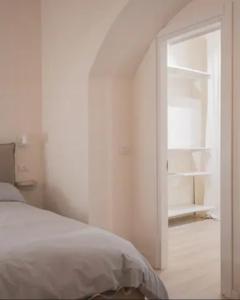 Central Garibaldi Apartment , Intrho