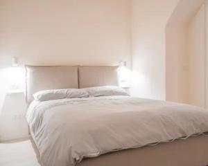 Central Garibaldi Apartment , Intrho