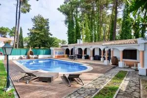 Elegant Villa in Corroios with Private Pool - 克洛伊奥斯 Elegant Villa in Corroios with Private Pool - 克洛伊奥斯