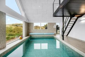 Dream House With Pool, Whirlpool And Activity Room