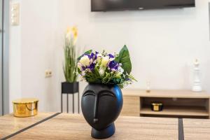 Filiatra Charming Urban Escapes Your Cozy Retreats