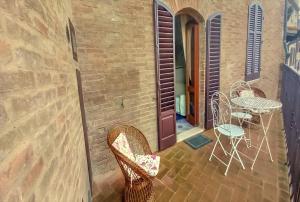 Casa nella Corte nel Centro di San Gimignano con balcone panoramico wifi e garage auto privato