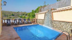 Las Palomas II Nerja by Ruralidays