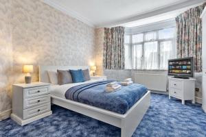 Kosher House - Hendon - London