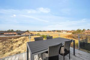 Pool House With Activity Room, Built In 2020, With A View Of The North Sea