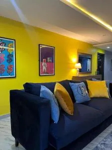 Colourful Pop Art Themed Apt - Victoria Island - Igboshere