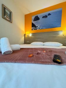 Hotels Couett'Hotel Brest Port de plaisance, Les pieds dans l'eau : Chambre Triple Standard