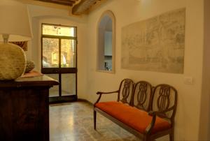 Casa nella Corte nel Centro di San Gimignano con balcone panoramico wifi e garage auto privato