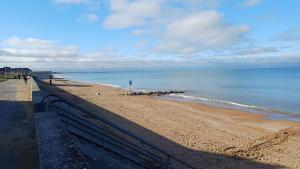 Cosy app near sea