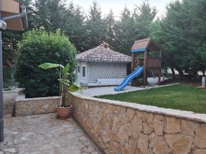 Villa Histria Relax for 8 people in Central Istria with sea view and children playground