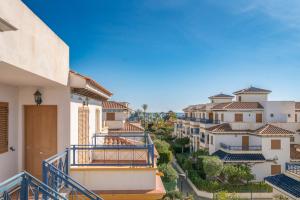 Apartamento ROSA del MAR Playas de Vera Ático en Primera Línea de Playa Piscina al Aire Libre Aparcamiento Gratuito WiFi Muy Rápido Acogedor con Calefacción