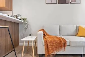 DT, UMN, Lux 2BD Gym, Rooftop, Free Street Parking - Columbia Heights