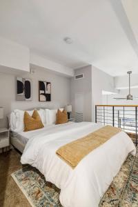 CBD OTR Pool Gym Free Parking Steps to Stadiums