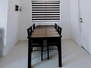 Deluxe Bedroom with free WiFi, Airconditioning, & Swimming Pool