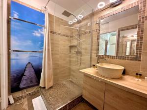Appartements Charmant studio, piscine, vue mer proche Monaco : photos des chambres