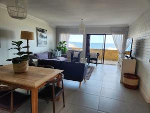 Goldcliff Ballito Beach Apartment