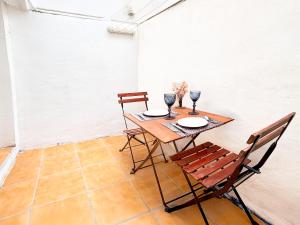 Bright, with a patio and a good area