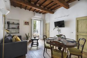 Family Apartment in Oltrarno Florence