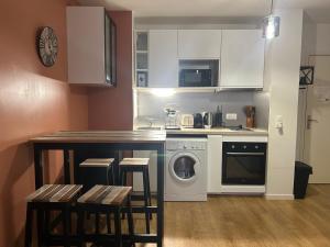 Appartements Studio Spacieux 4 Personnes avec Terrasse privee & Bureau - Gare a 4min, Paris en 30min : photos des chambres