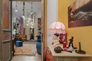 Creative retreat and Artist Haven Bohemian Villa on Calea Victoriei