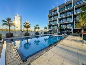 GuestReady - Modern living in JVC