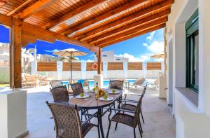 Eliomar Beachside Villa