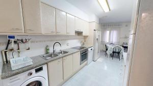 Appartement , proche centre ville commerce plage