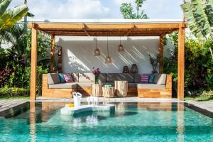 Seminyak 5 bd villa avec Chill-out extérieur