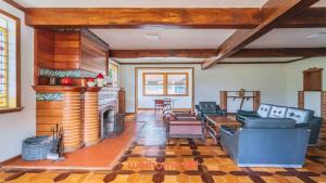 Flat com vista para a montanha e charme em condominio em Petropolis