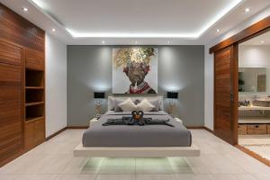 Amazing 4 BR villa with garden, pool in Seminyak